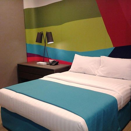 Boracay Uptown Hotel Balabag  Phòng bức ảnh